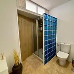 Victoria Apartment, * Адехе