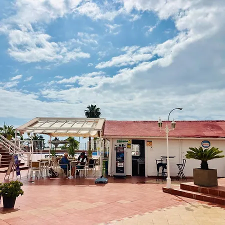 アパート Victoria Apartment,