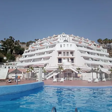 Victoria Apartment, *